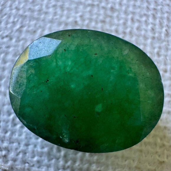 5 carat Emerald - Oval Cut 12.5x10mm - Picture 1 of 9